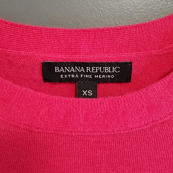 Banana Republic Merino Wool Sweater - Picture 2 of 3